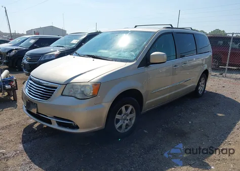 2013 Chrysler Town & Country Touring from USA, damaged, VIN 2C4RC1BG9DR526573